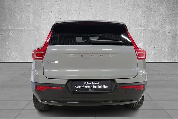 Volvo EX40 3 of 27