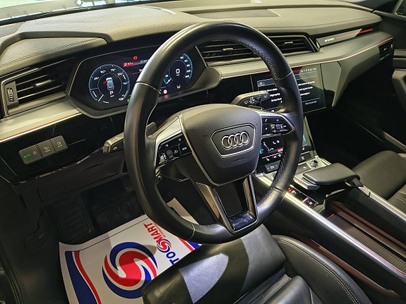 Audi e-tron 9 of 25