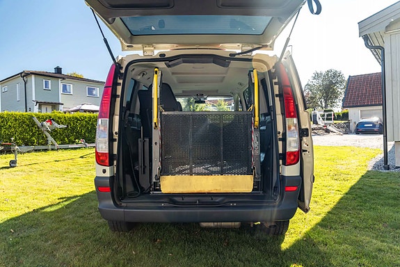Mercedes-Benz Vito 113 14 of 20