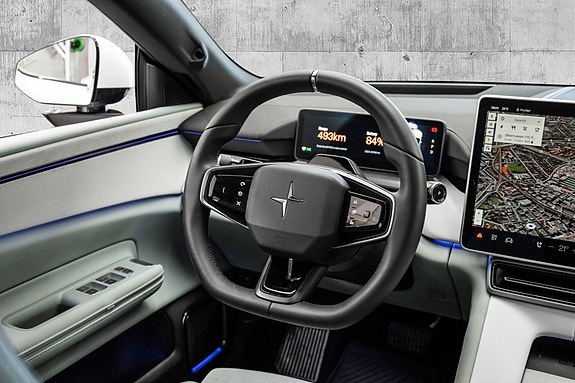 Polestar 4 15 of 26
