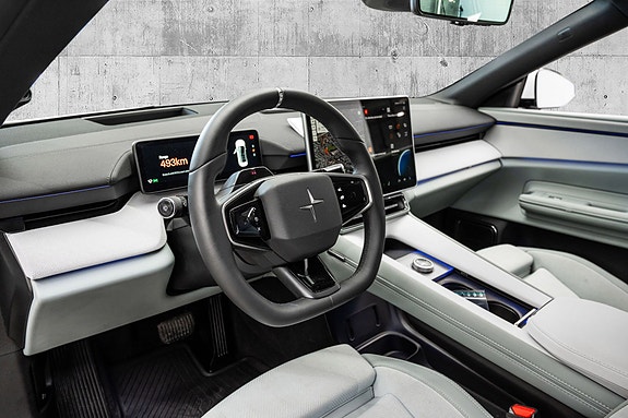 Polestar 4 11 of 26