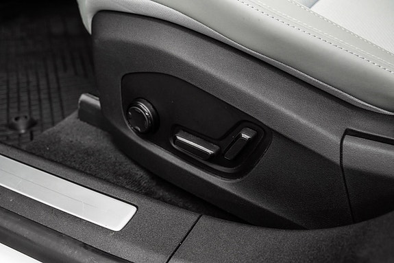 Polestar 4 12 of 26