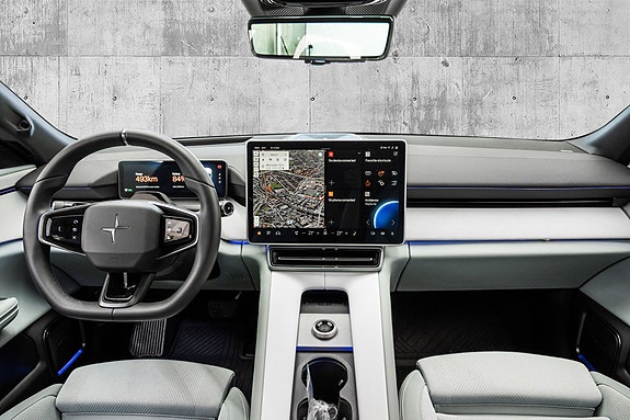 Polestar 4 14 of 26