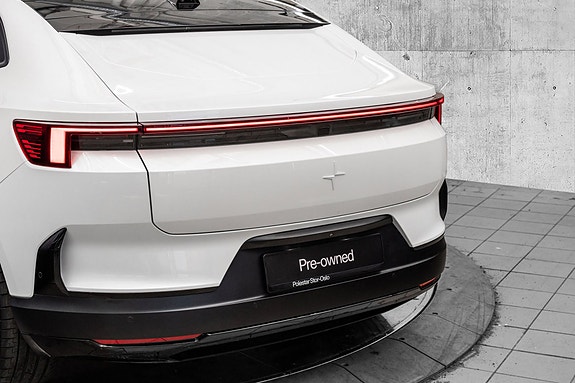 Polestar 4 6 of 26