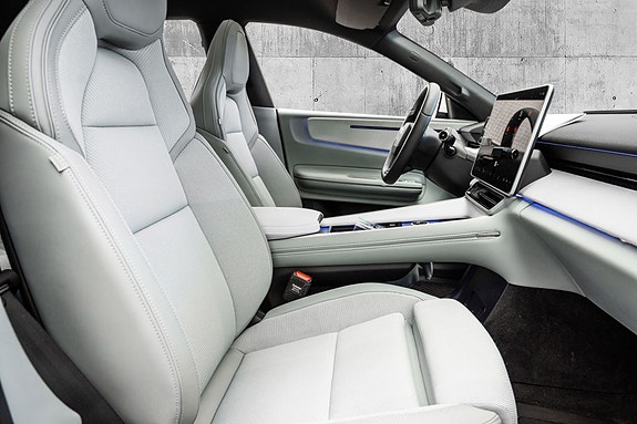 Polestar 4 22 of 26