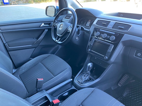 Volkswagen Caddy Alltrack 25 of 30