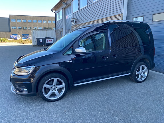 Volkswagen Caddy Alltrack 9 of 30