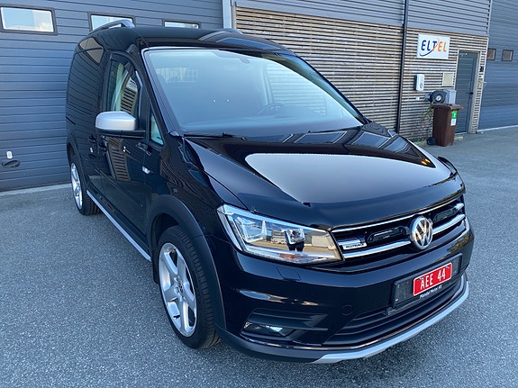 Volkswagen Caddy Alltrack 4 of 30