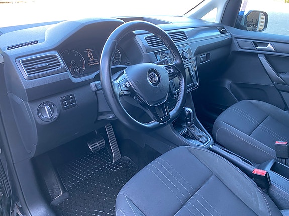 Volkswagen Caddy Alltrack 20 of 30