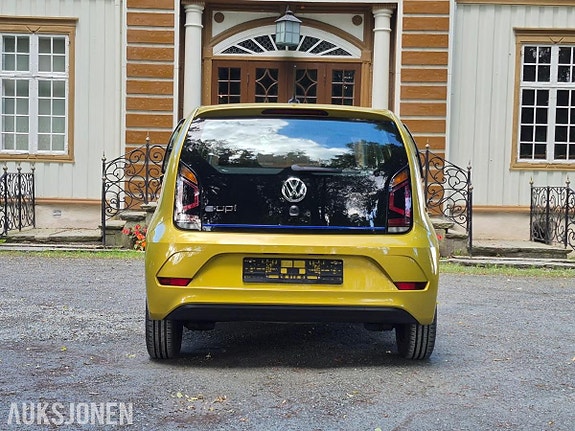 Volkswagen UP! 6 of 30