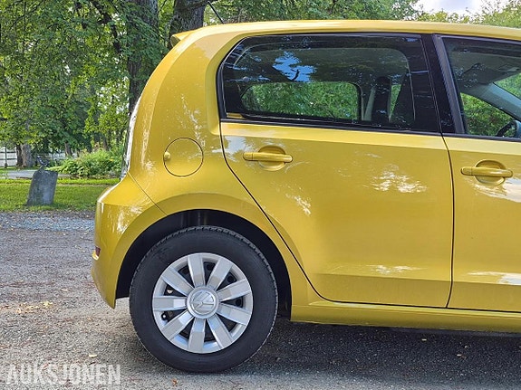 Volkswagen UP! 13 of 30