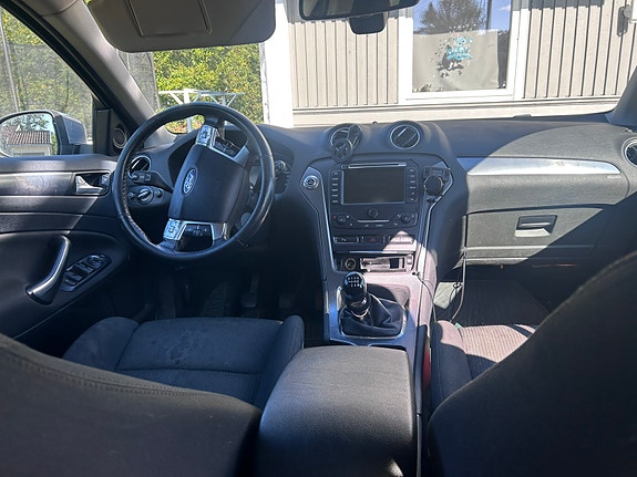 Ford Mondeo 9 of 10