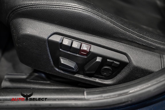 BMW 335i 26 of 30