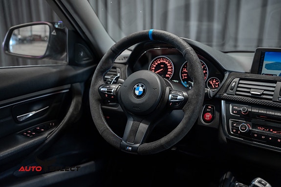 BMW 335i 29 of 30