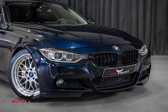 BMW 335i 2 of 30
