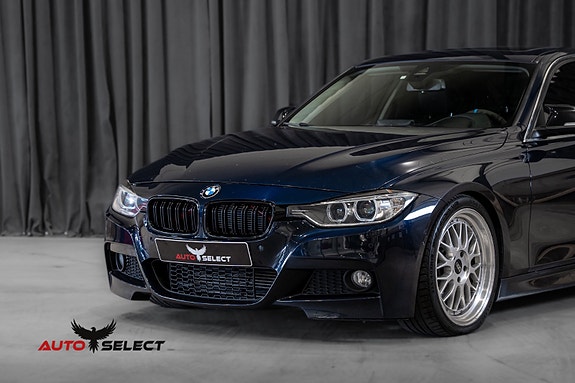 BMW 335i 7 of 30