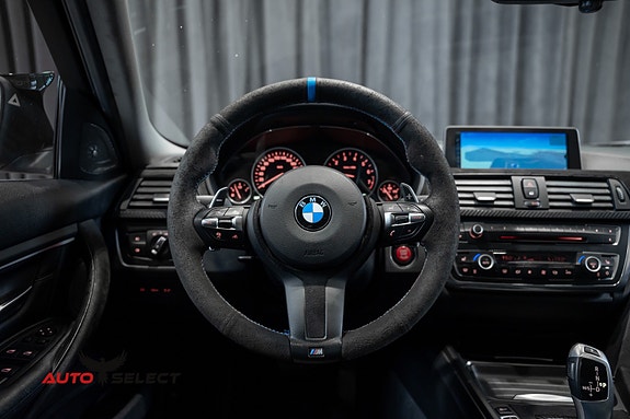 BMW 335i 30 of 30