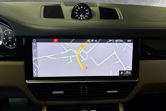 Porsche Cayenne 21 of 30