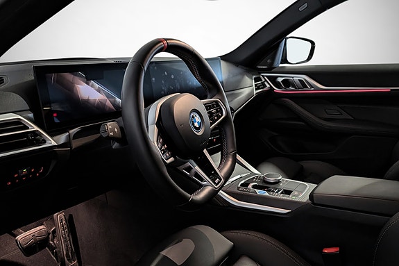 BMW i4 13 of 27