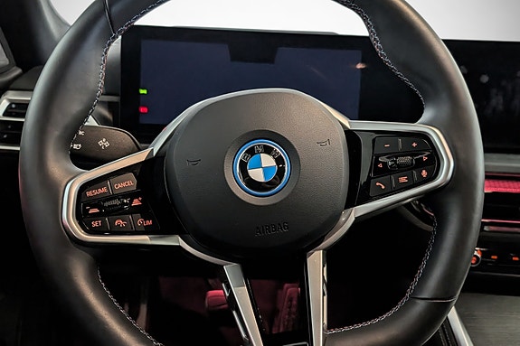 BMW i4 15 of 27