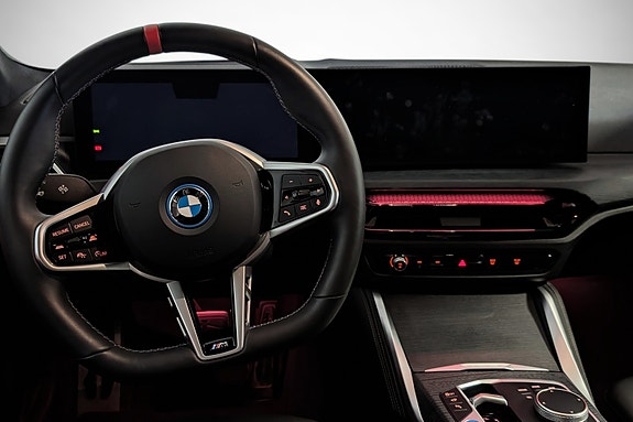 BMW i4 14 of 27