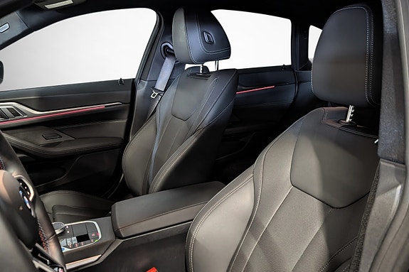 BMW i4 10 of 27