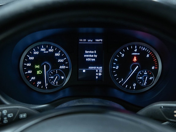 Mercedes-Benz Vito 14 of 18