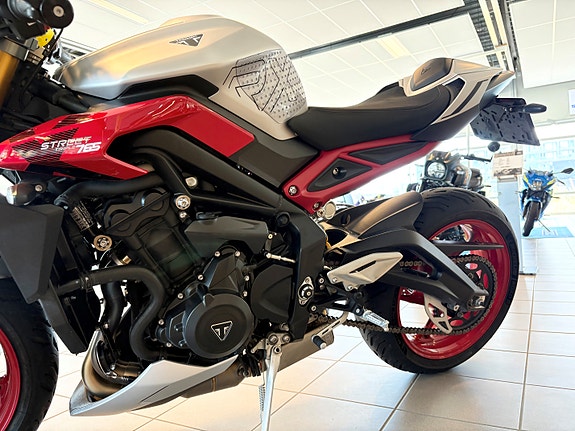 Triumph Street Triple 765 7 of 16