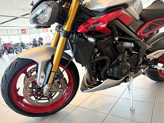 Triumph Street Triple 765 8 of 16