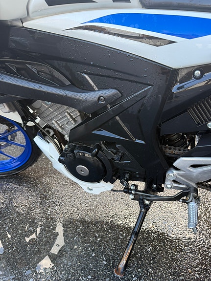 Suzuki GSX-S 125 11 of 12