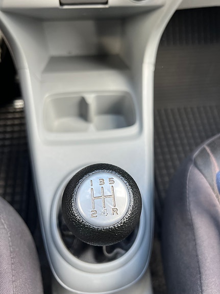 Nissan Pixo 29 of 30