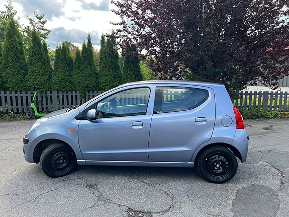 Nissan Pixo 5 of 30