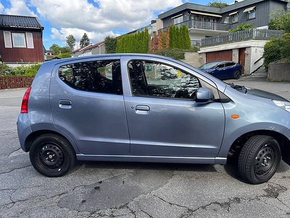 Nissan Pixo 6 of 30