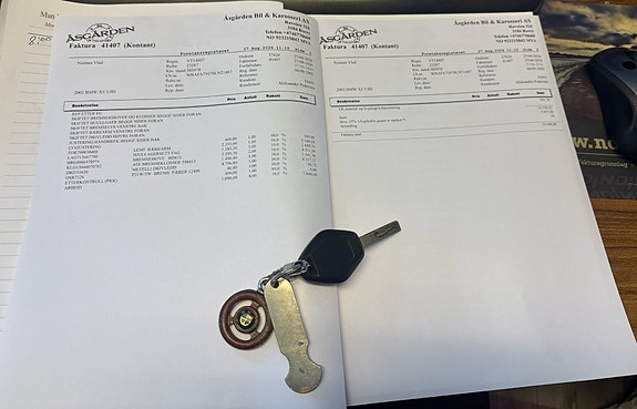 BMW X5 3 of 4