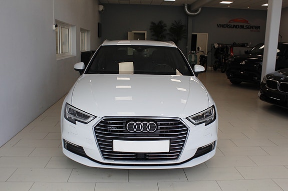 Audi A3 3 of 17