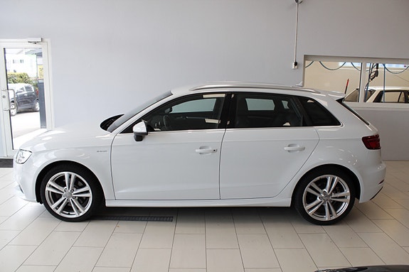 Audi A3 2 of 17