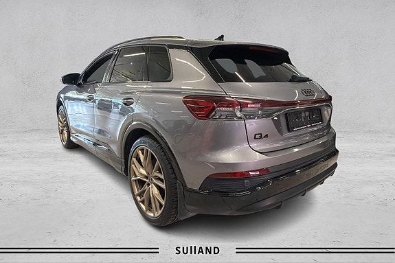 Audi Q4 e-tron 3 of 30