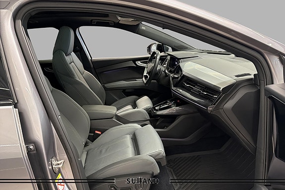Audi Q4 e-tron 15 of 30