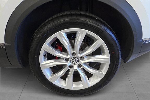 Volkswagen T-Roc 10 of 10