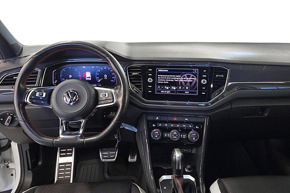 Volkswagen T-Roc 7 of 10
