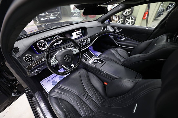 Mercedes-Benz S63 27 of 30