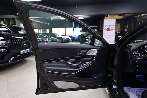 Mercedes-Benz S63 23 of 30