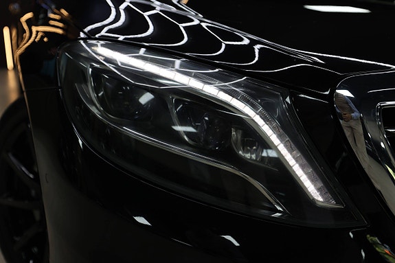 Mercedes-Benz S63 17 of 30