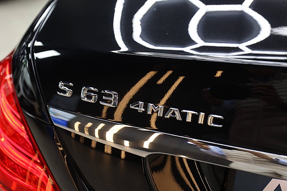 Mercedes-Benz S63 19 of 30