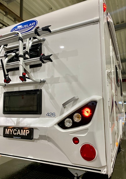 Caravelair Alba Style 426 Family | Gulvvarme | Dusjmulighet | Ny markise | Solcelleanlegg 8 of 30