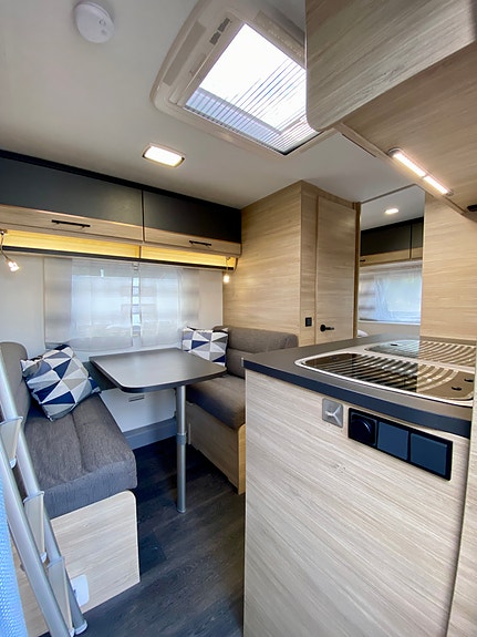 Caravelair Alba Style 426 Family | Gulvvarme | Dusjmulighet | Ny markise | Solcelleanlegg 13 of 30