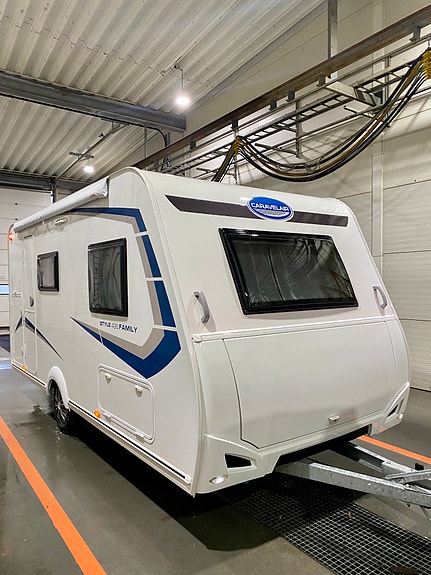 Caravelair Alba Style 426 Family | Gulvvarme | Dusjmulighet | Ny markise | Solcelleanlegg 4 of 30