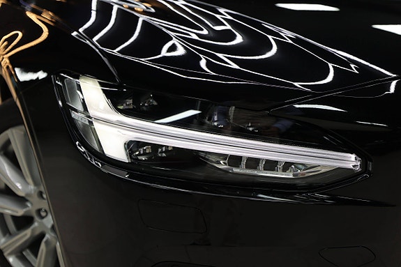 Volvo S90 19 of 30