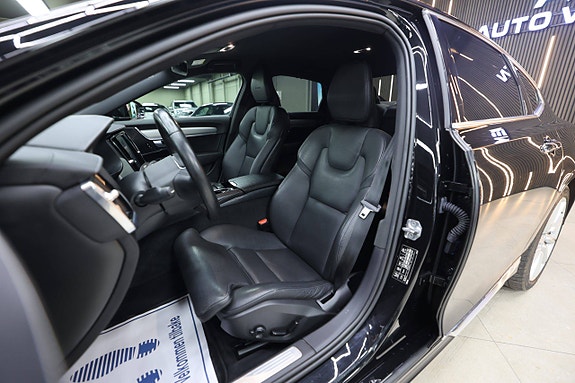 Volvo S90 28 of 30