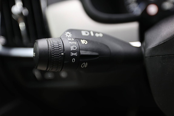 Volvo S90 30 of 30
